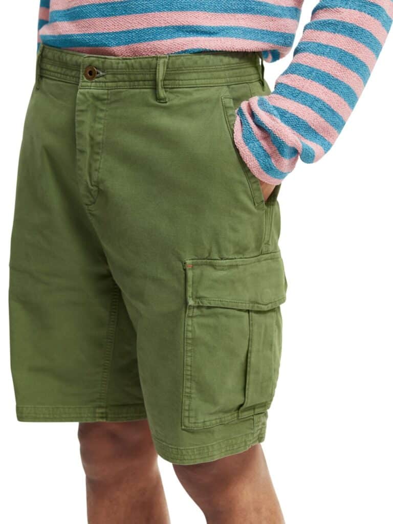 Scotch & Soda 165972 :  Fave garment-dyed cargo short - Army - Image 3