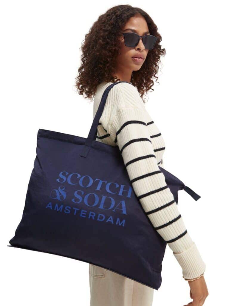 Scotch & Soda 168682 : The Centraal unisex foldaway tote bag- Navy - Image 3