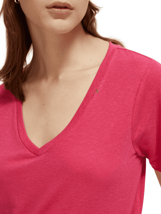 Scotch & Soda 173275: Embroidered V-neck T-shirt, Pop pink - Image 5