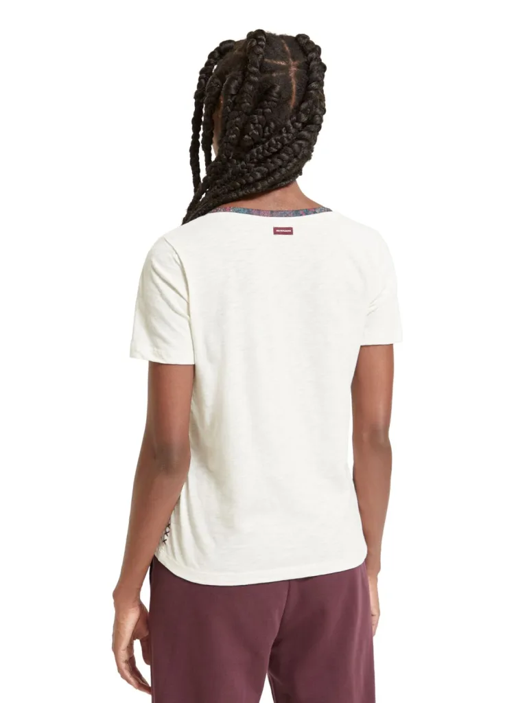 Scotch & Soda 174825: Contrast Neckline V-Neck T-Shirt Soft Ice - Image 4