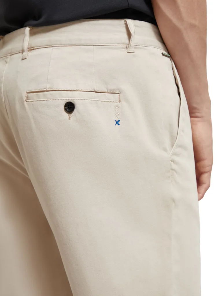 Scotch & Soda 176985 : Drift Garment-Dyed Stretch Twill Chino Off white - Image 5