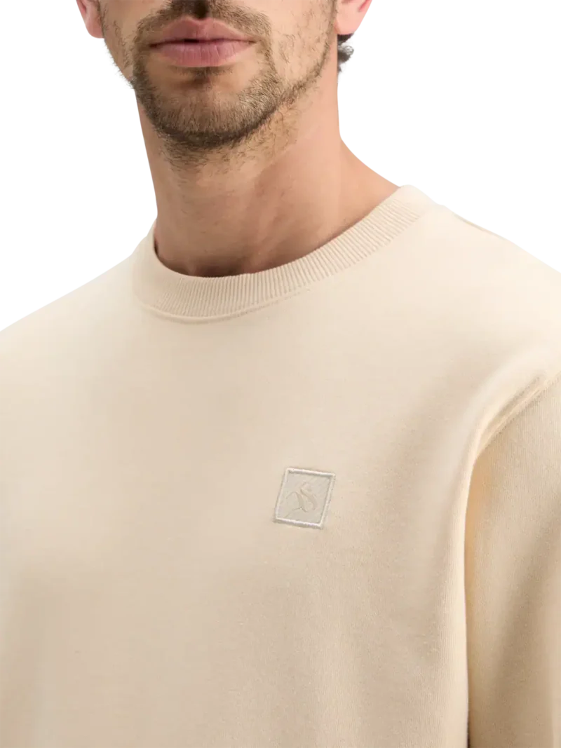 Scotch & Soda 178743 : Essential Logo Badge Crew neck Sweater - Image 3
