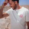 A Fish named Fred : T-shirt desert mirage