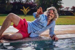 Alternative view of A Fish named Fred : Swimshort Palm tree, Bright pink