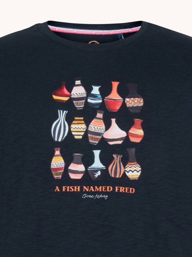 A Fish named Fred : T-shirt vase - Image 3
