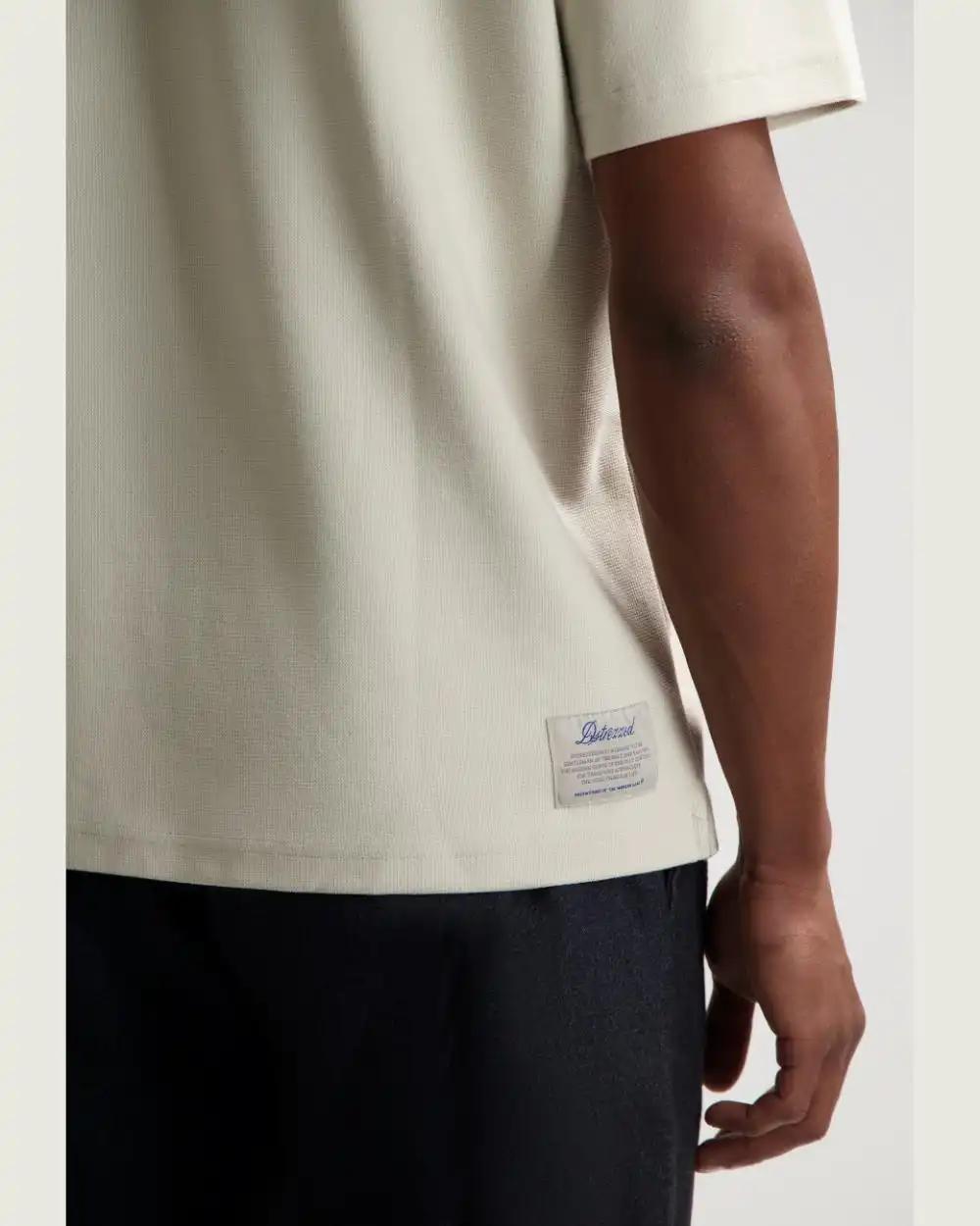 Dstrezzed 203510 Banks Tee , Silver Birch - Image 2