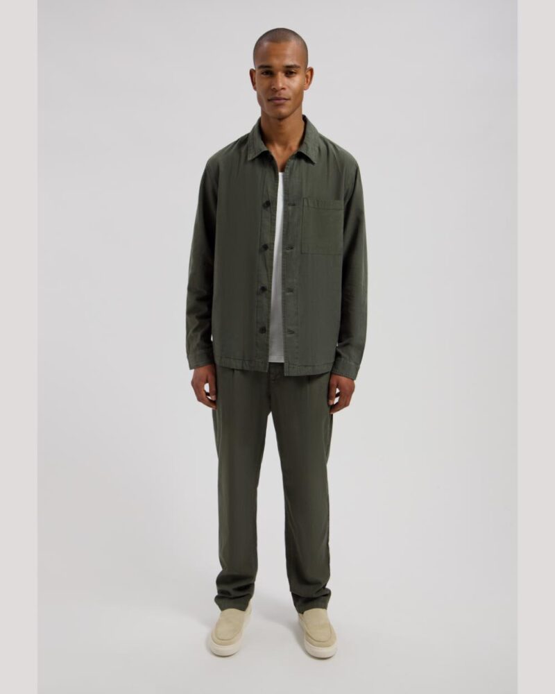 Dstrezzed 502004- Logan Pleat Tecolin Linen blend, Dk Army - Image 4