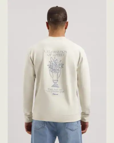 Dstrezzed 211810- Karas Artwork Crew