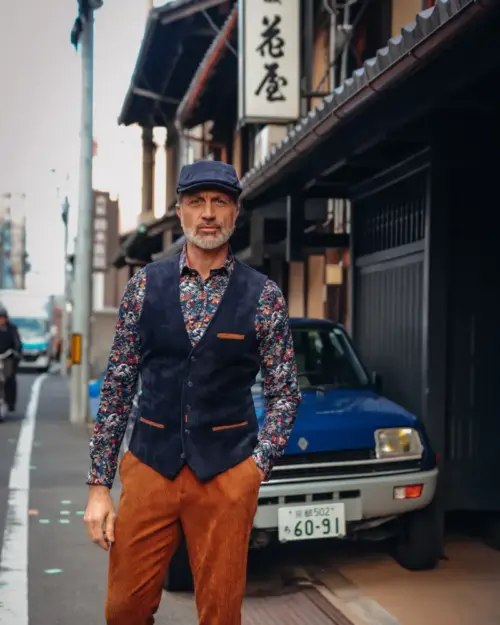 Alternative view of A fish named Fred  Waistcoat Rib 34.134 Navy